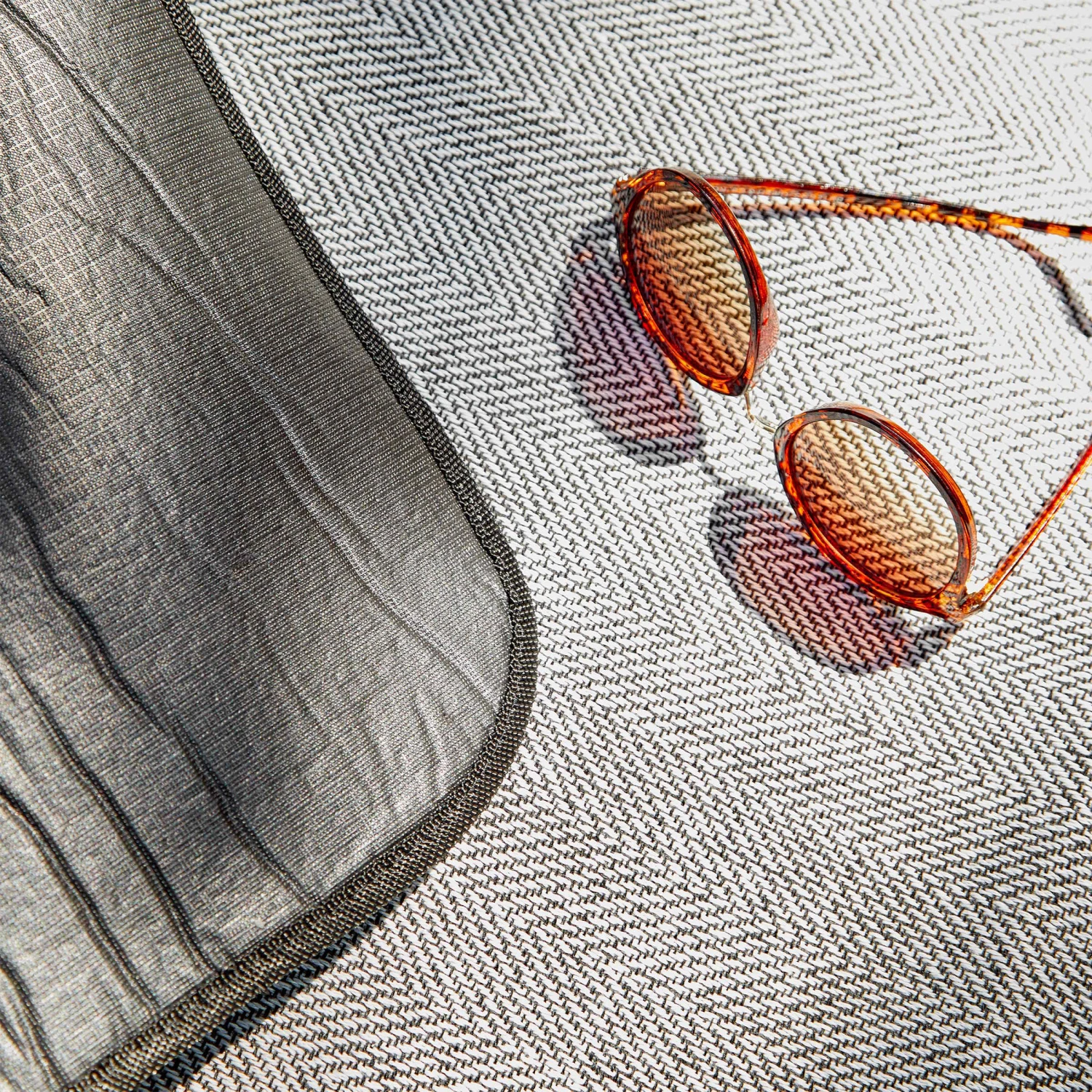 Picknickdecke L 150 X B 200cm WANDERLUST In Schwarz-Weiß 7 Picknickdecke L 150 X B 200cm WANDERLUST In Schwarz-Weiß – Bild 5