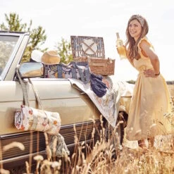 Picknickdecke L 175 X B 154cm BETWEEN FLOWERS In Dunkelblau 20 Picknickdecke L 175 X B 154cm BETWEEN FLOWERS In Dunkelblau -Butlers butlers picknickdecke l 175 x b 154cm between flowers in dunkelblau 8